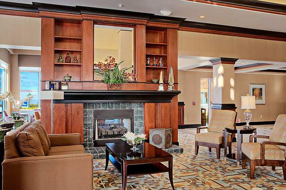 Hilton Garden Inn Merrillville Exterior photo