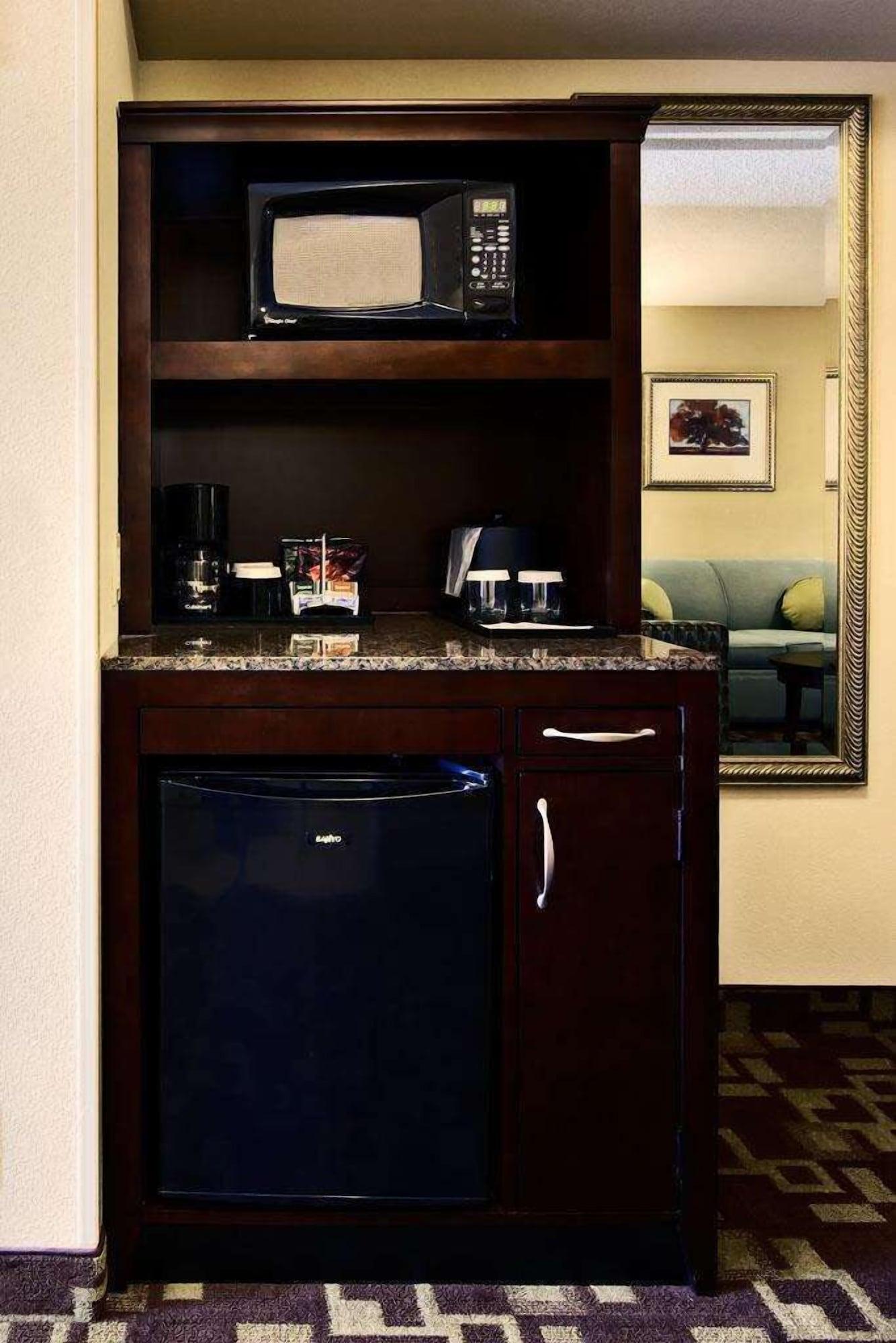 Hilton Garden Inn Merrillville Exterior photo