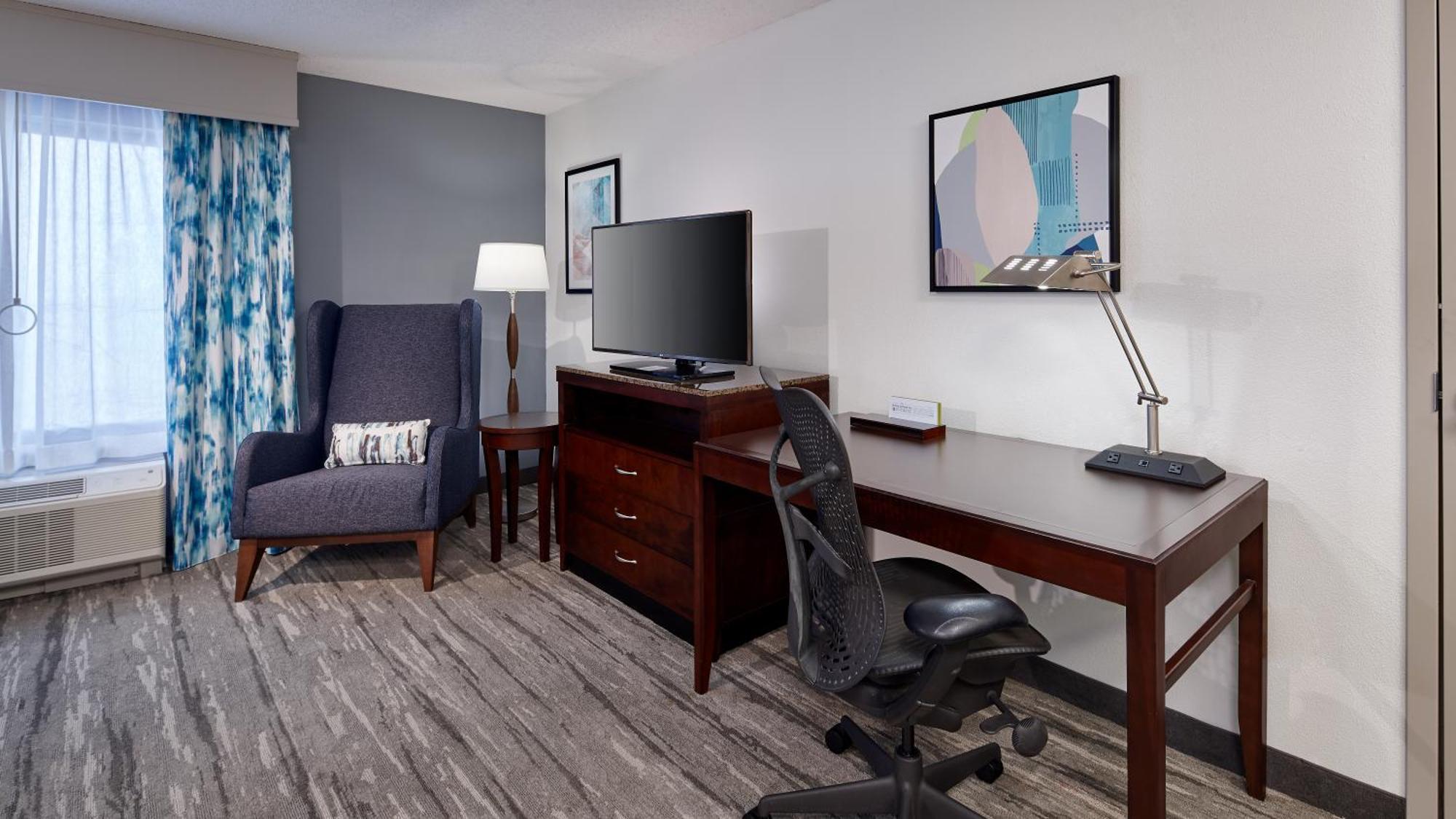 Hilton Garden Inn Merrillville Exterior photo