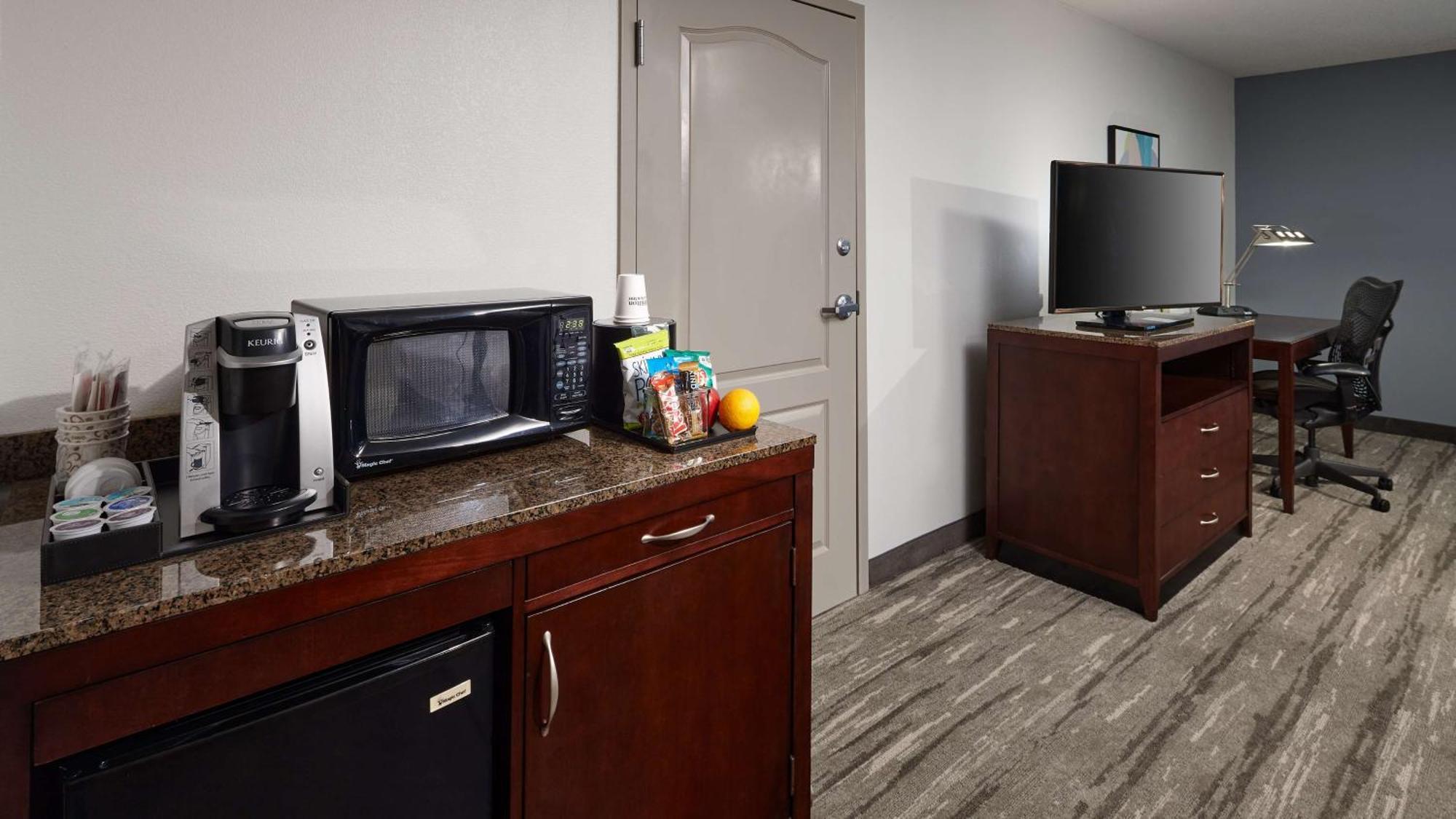 Hilton Garden Inn Merrillville Exterior photo
