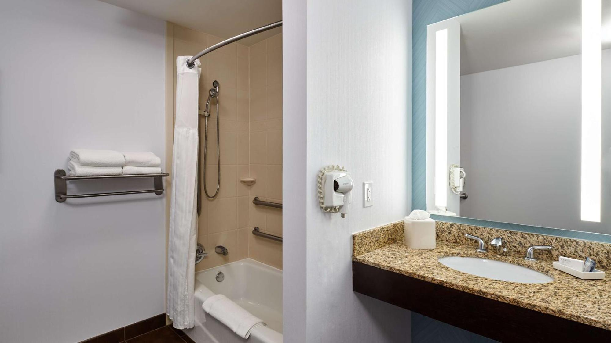 Hilton Garden Inn Merrillville Exterior photo