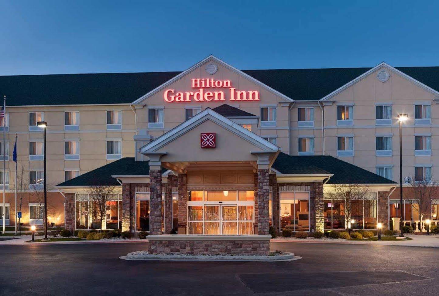 Hilton Garden Inn Merrillville Exterior photo