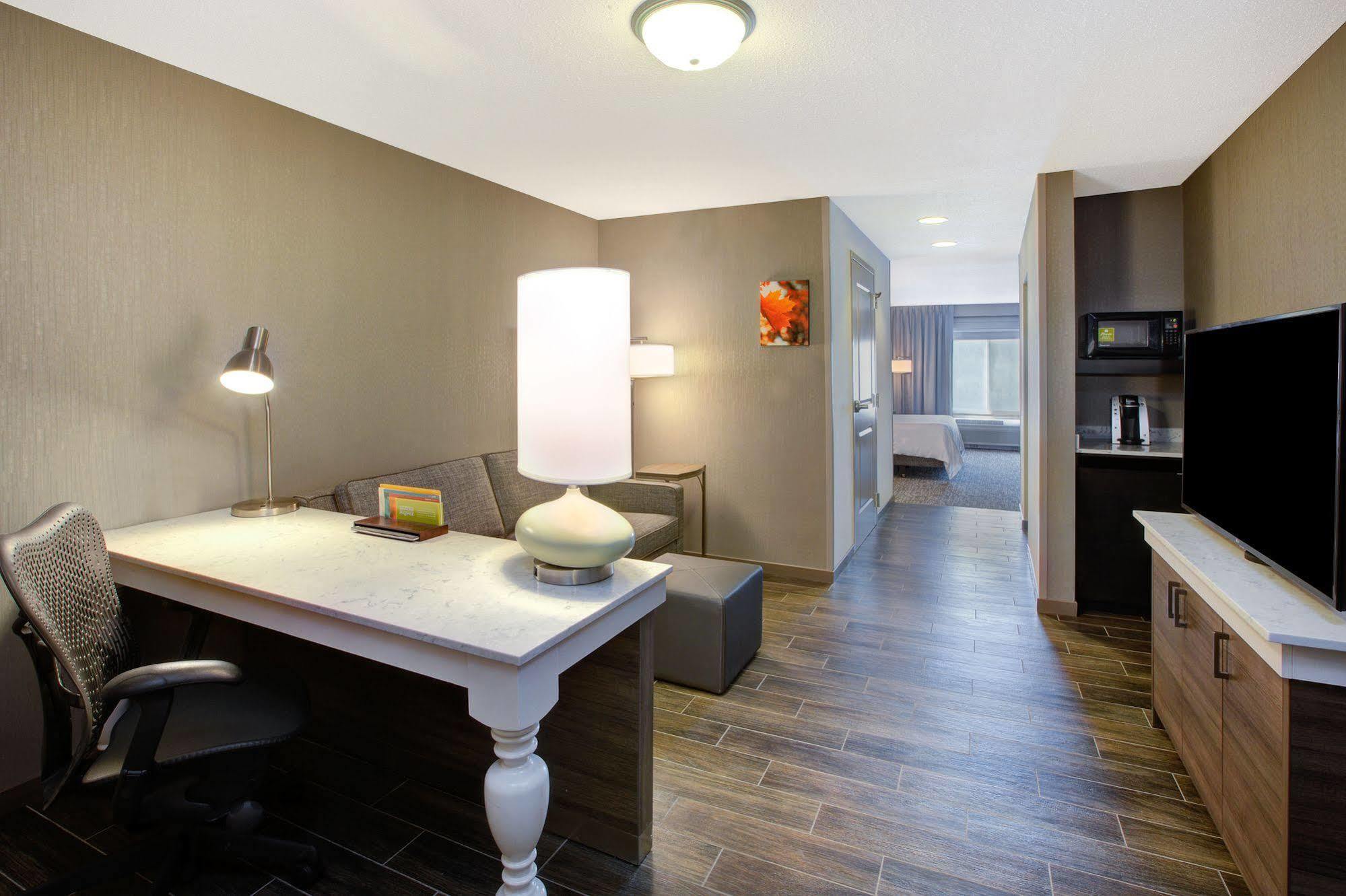 Hilton Garden Inn Merrillville Exterior photo